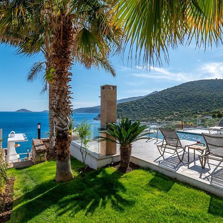 Beachfront White Villa With Private Swimming Pool Kalkan Eksteriør bilde