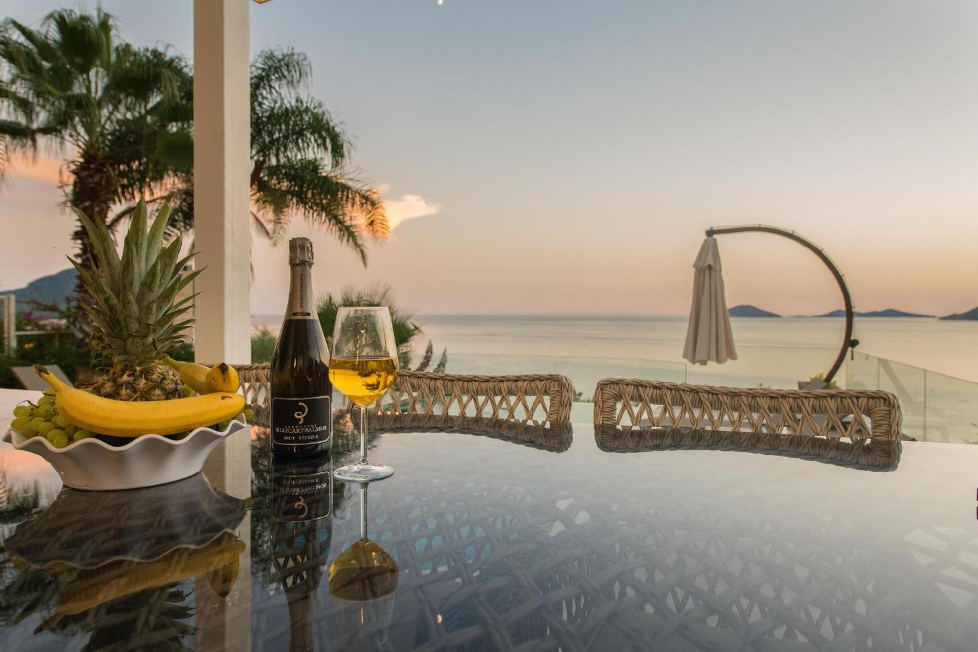 Beachfront White Villa With Private Swimming Pool Kalkan Eksteriør bilde